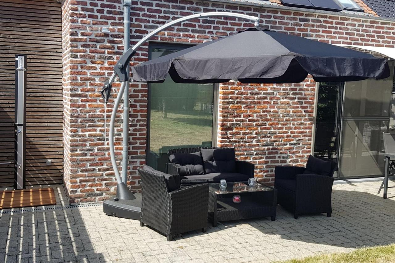 La Renaissance Villa Villers-l'Eveque Exteriör bild
