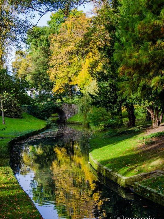La Renaissance Villa Villers-l'Eveque Exteriör bild